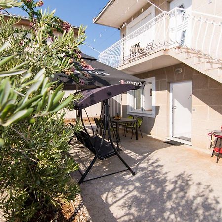 Apartments Ivica - Garden Terrace Slatine Esterno foto