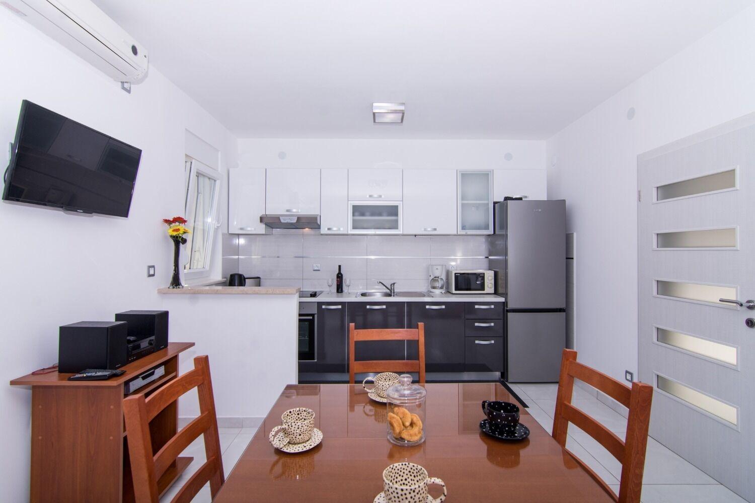 Apartments Ivica - Garden Terrace Slatine Esterno foto