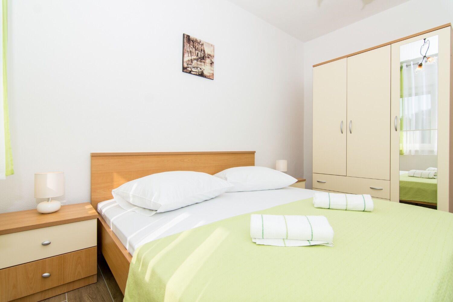Apartments Ivica - Garden Terrace Slatine Esterno foto